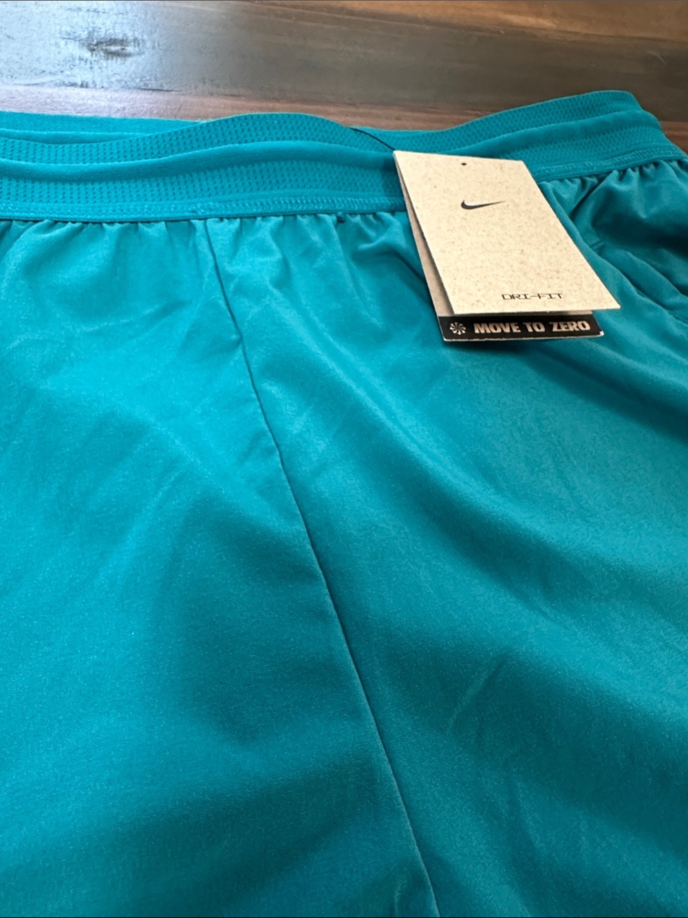 Nike Men’s Teal Athletic Performance Shorts - Picture 6 of 6